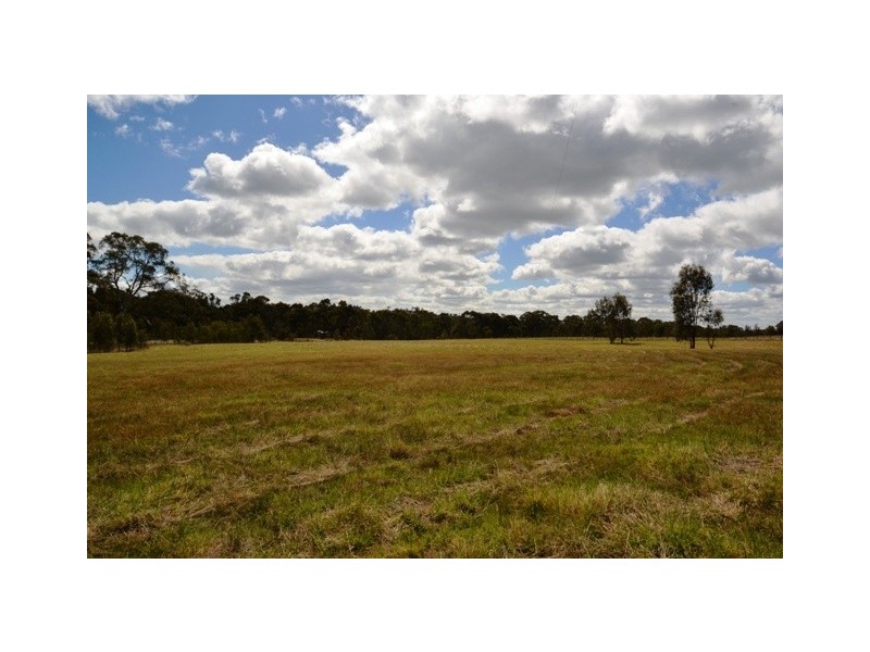 975 Seymour-Pyalong Rd, Seymour VIC 3660