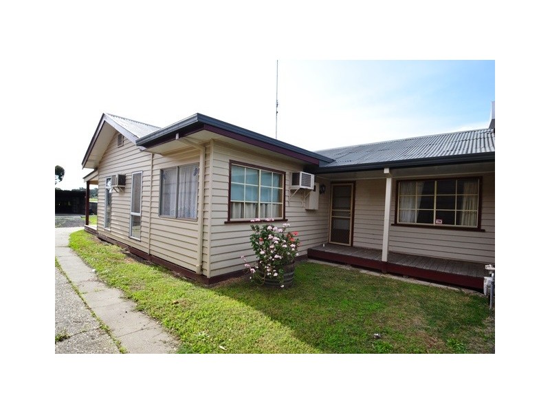 111 Anzac Ave, Seymour VIC 3660