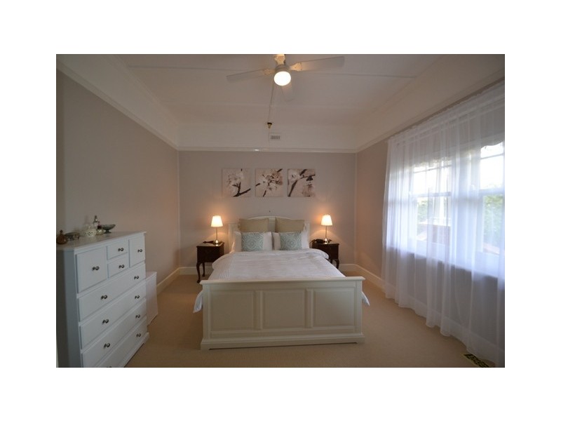 17 Park Street, Seymour VIC 3660