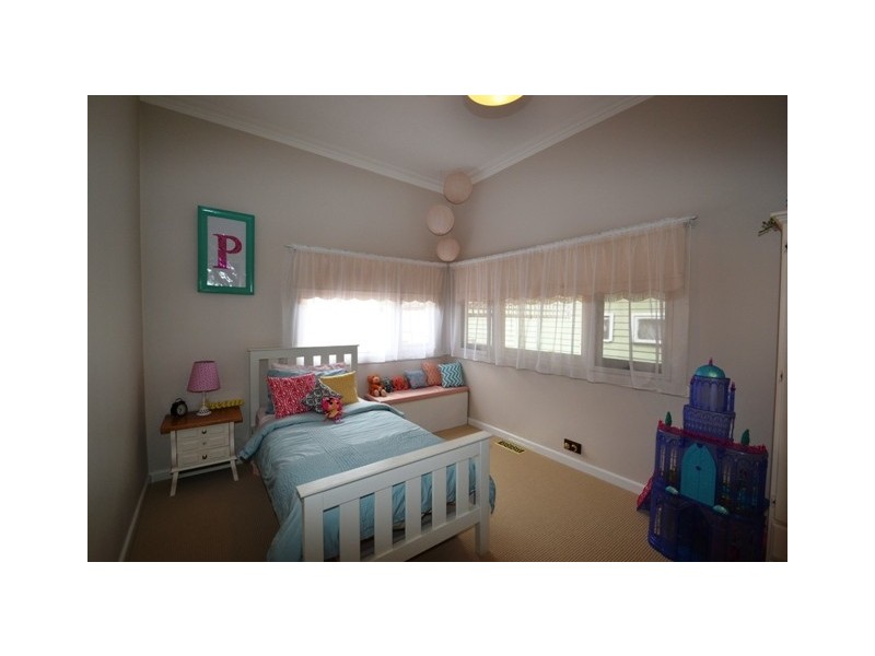 17 Park Street, Seymour VIC 3660