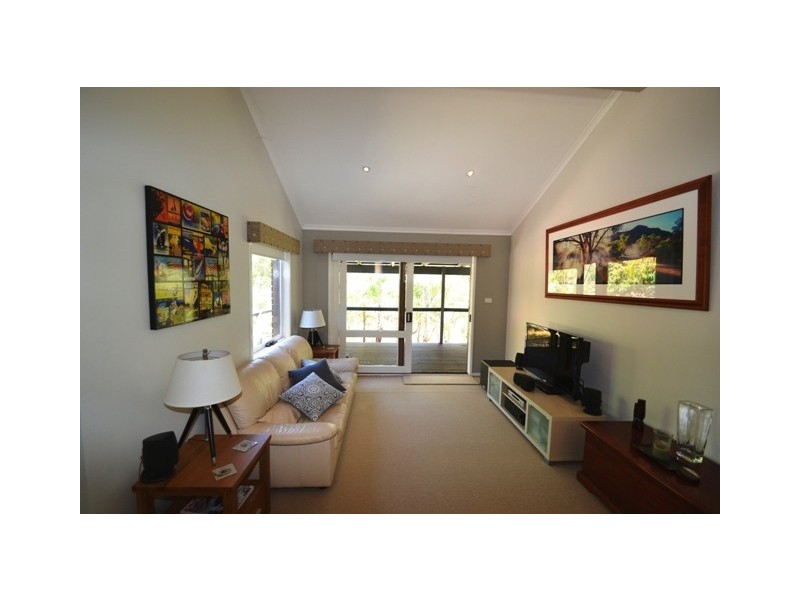 34 Hanley Crescent, Seymour VIC 3660