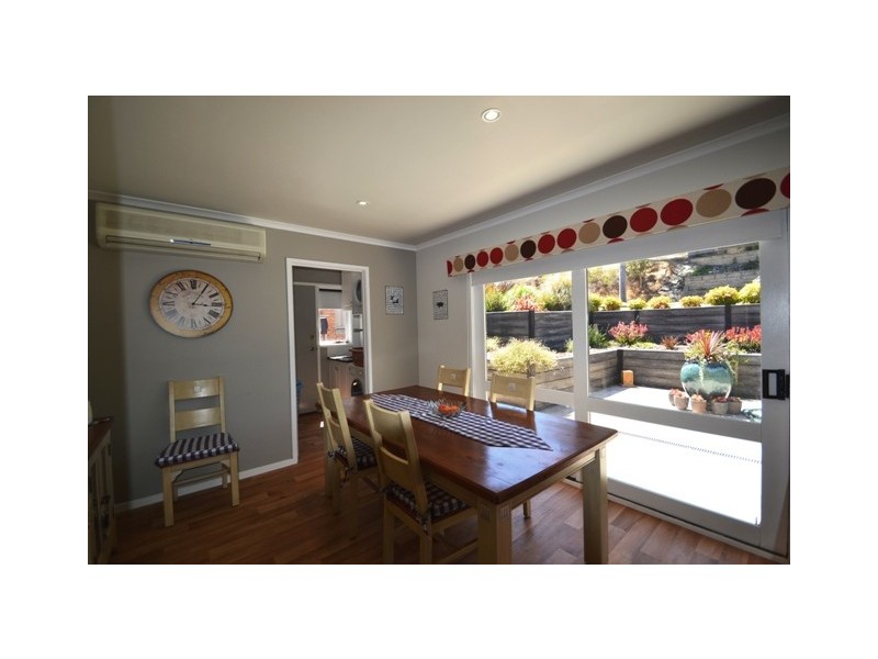 34 Hanley Crescent, Seymour VIC 3660