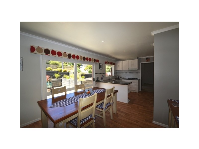 34 Hanley Crescent, Seymour VIC 3660