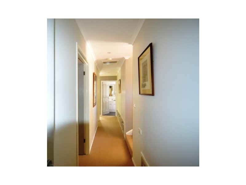 34 Hanley Crescent, Seymour VIC 3660