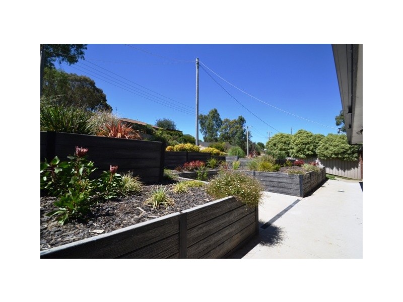 34 Hanley Crescent, Seymour VIC 3660