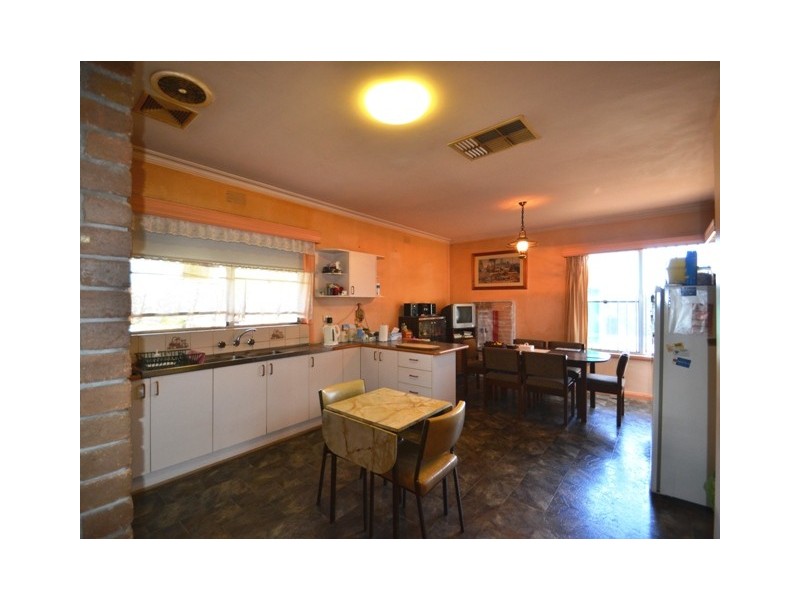 108 Tarcombe Rd, Seymour VIC 3660