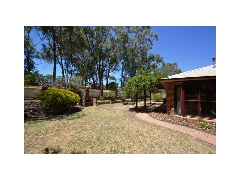 69 Redbank Road, Seymour VIC 3660