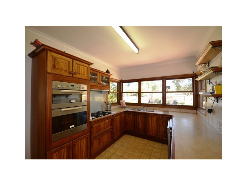 69 Redbank Road, Seymour VIC 3660