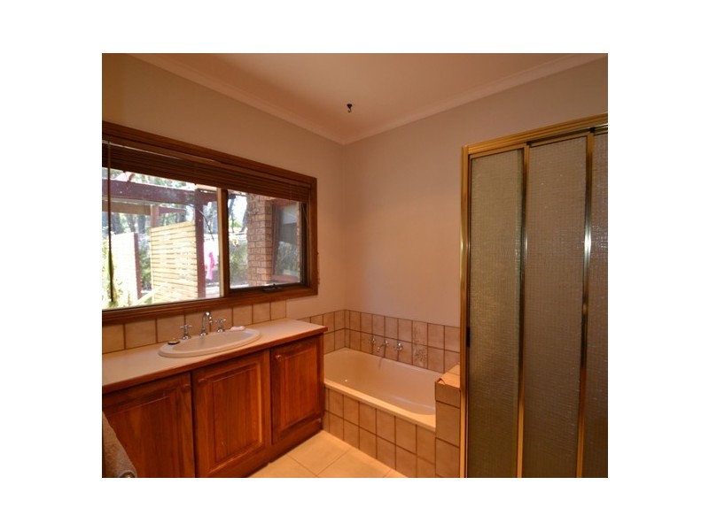 69 Redbank Road, Seymour VIC 3660