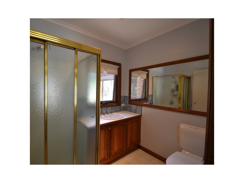 69 Redbank Road, Seymour VIC 3660