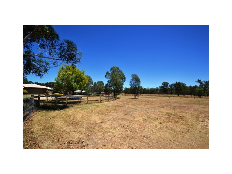 69 Redbank Road, Seymour VIC 3660