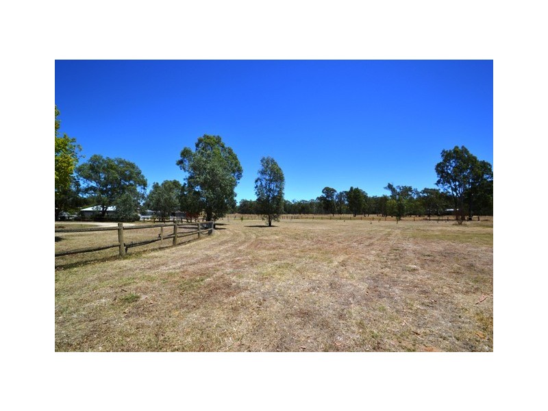 69 Redbank Road, Seymour VIC 3660