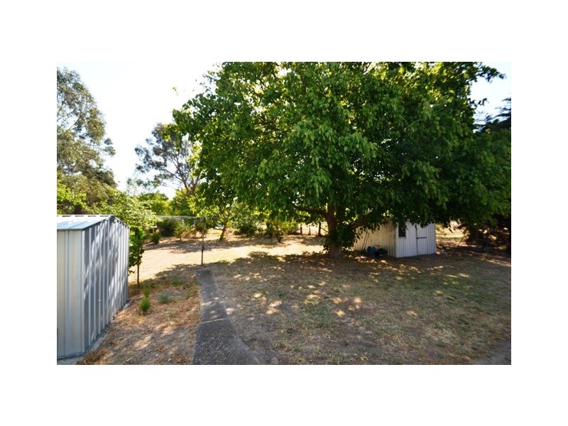 25 Scobie Street, Avenel VIC 3664