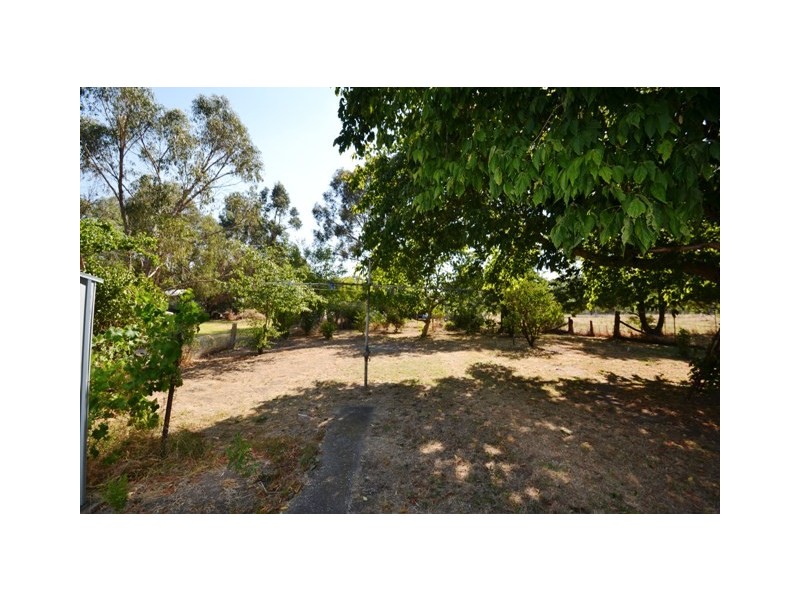 25 Scobie Street, Avenel VIC 3664