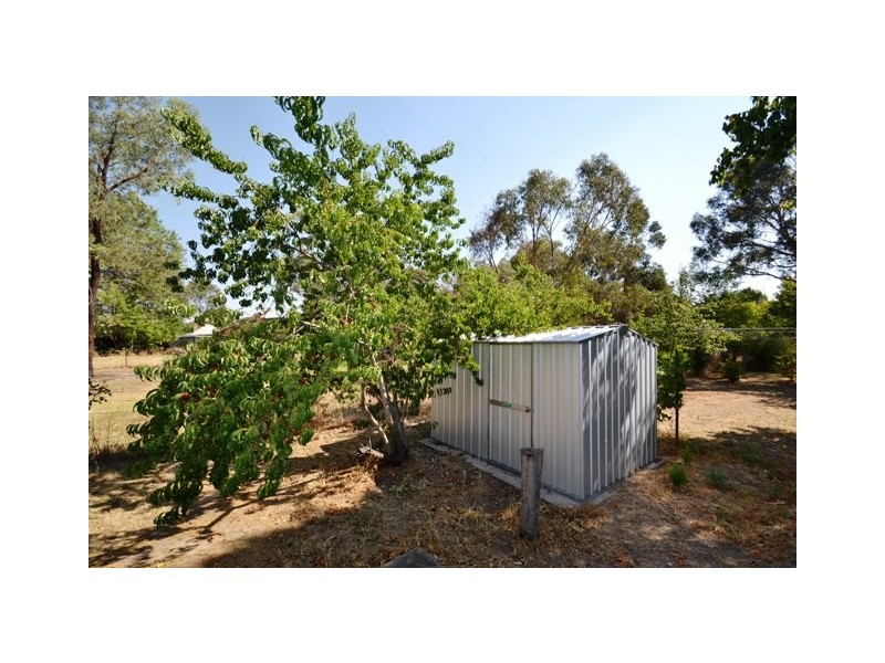 25 Scobie Street, Avenel VIC 3664