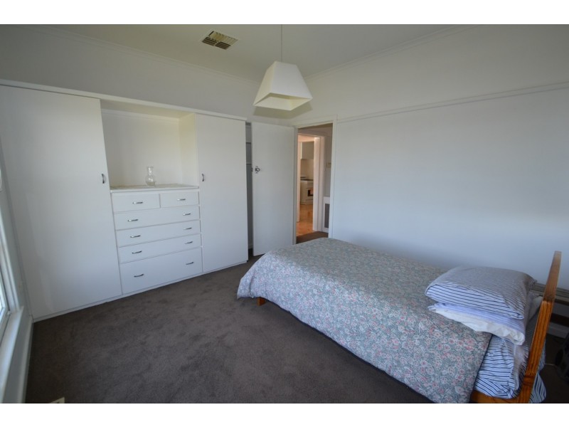 15 Heywood Street, Seymour VIC 3660