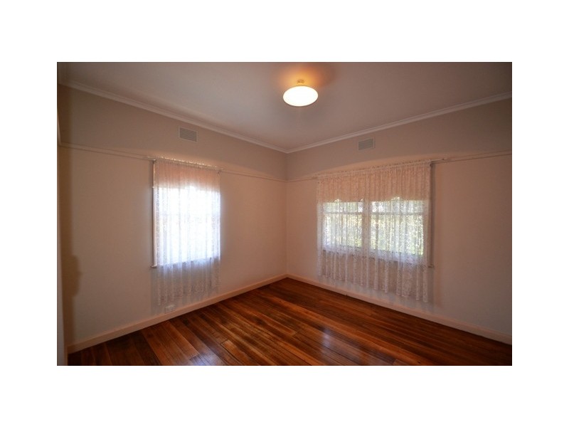 15 Tehan Street, Seymour VIC 3660