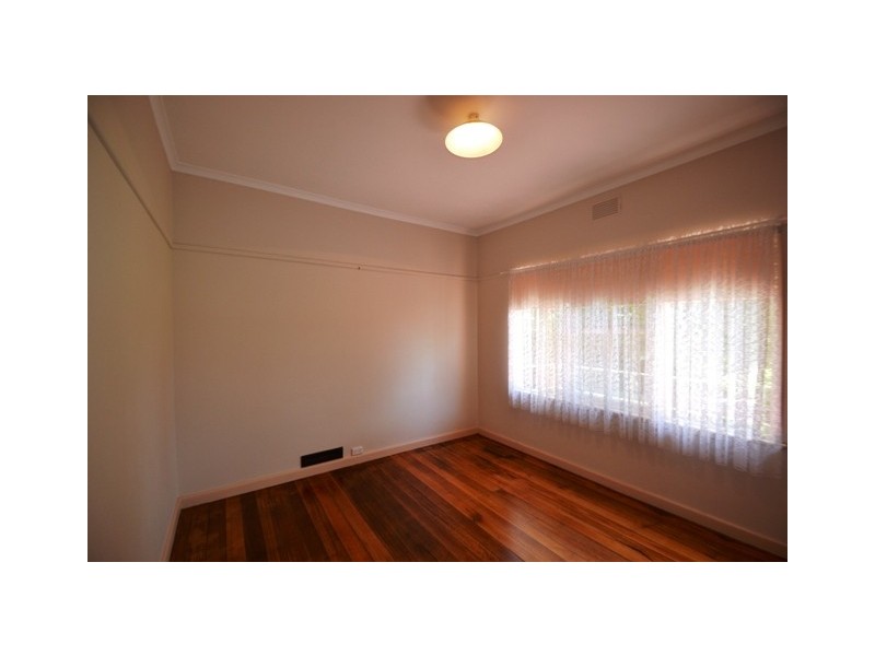 15 Tehan Street, Seymour VIC 3660