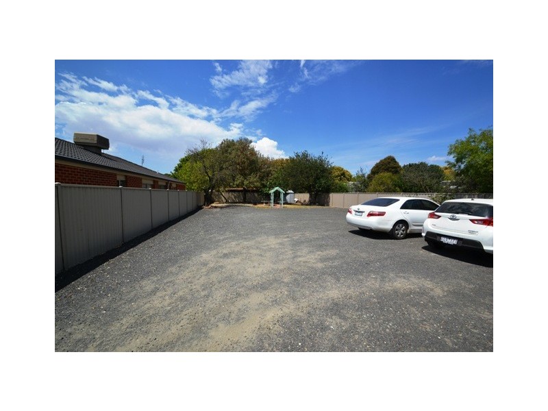 12 Mentor Street, Seymour VIC 3660