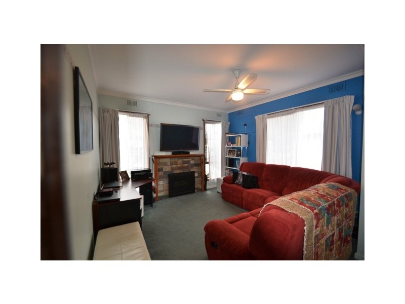28 Heywood Cres, Seymour VIC 3660