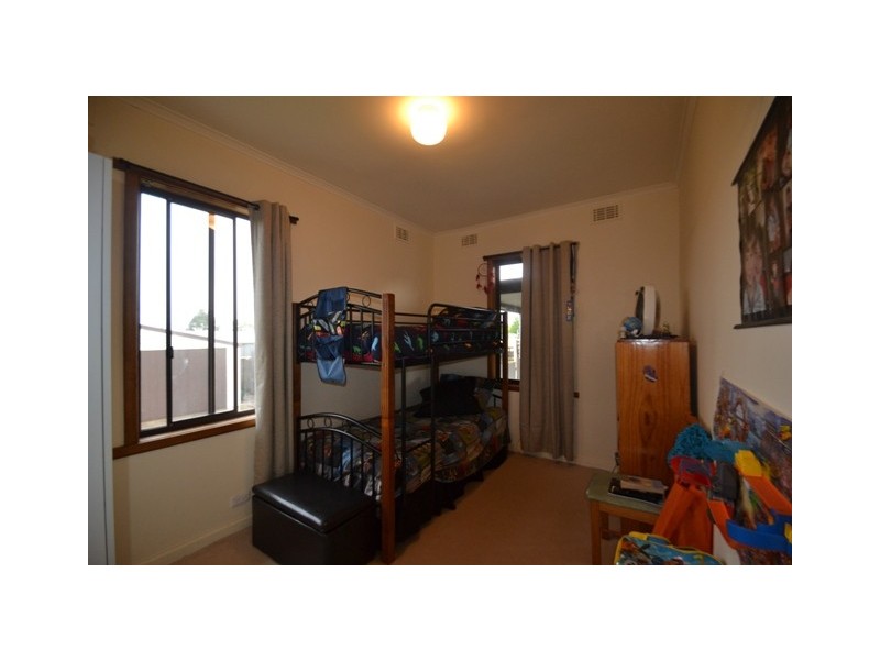 28 Heywood Cres, Seymour VIC 3660