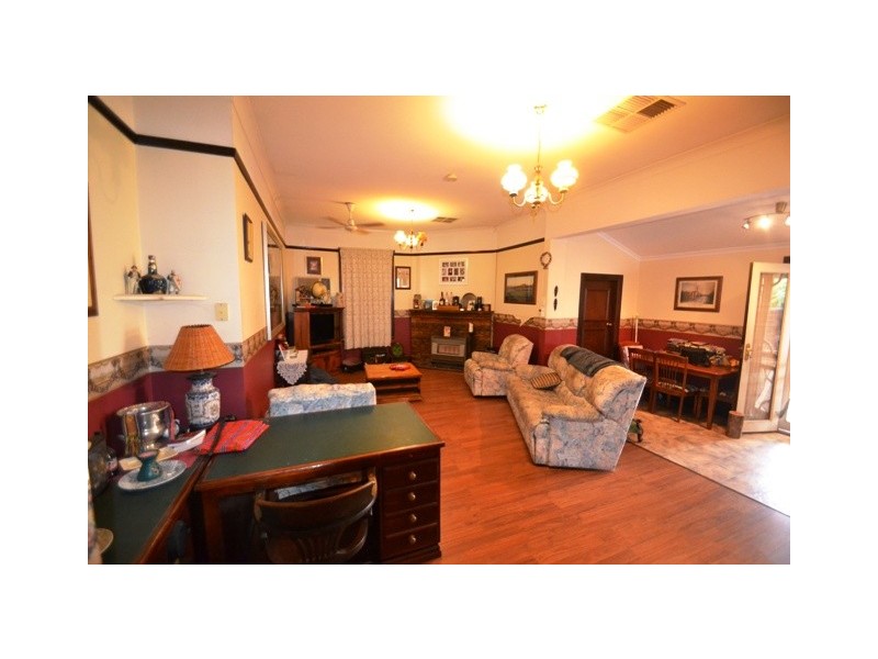 8 Tristan, Seymour VIC 3660