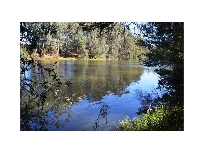 150 Hume and Hovell Rd, Seymour VIC 3660