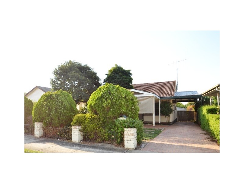 17 Clark Street, Seymour VIC 3660
