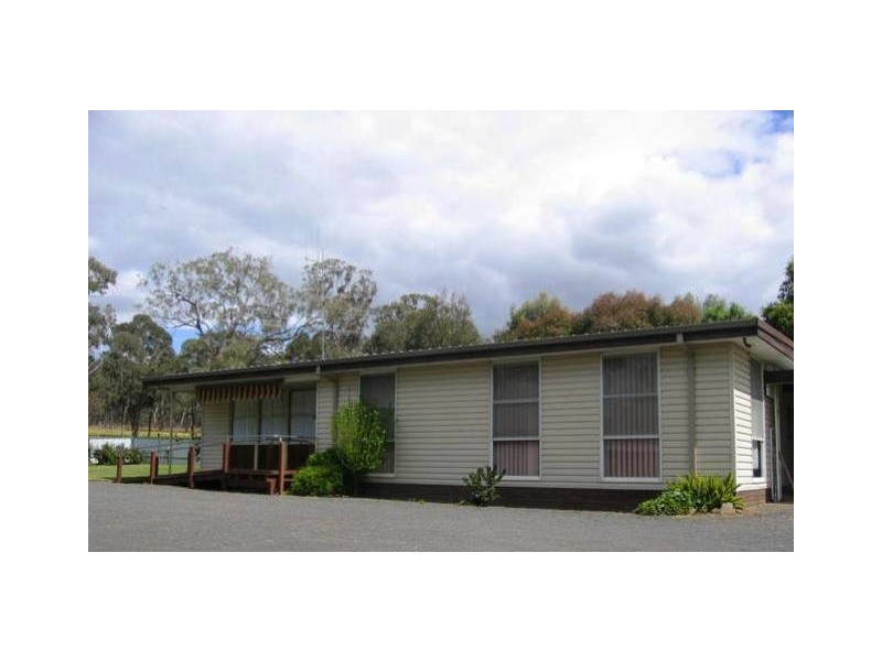 11 Kobyboyn Road, Seymour VIC 3660