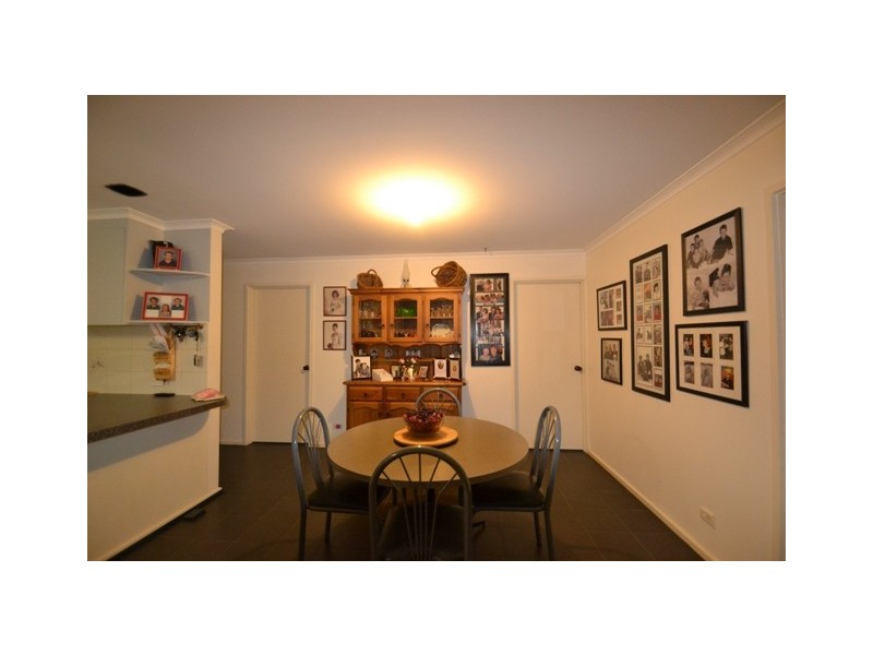 24 Priestley Crescent, Seymour VIC 3660