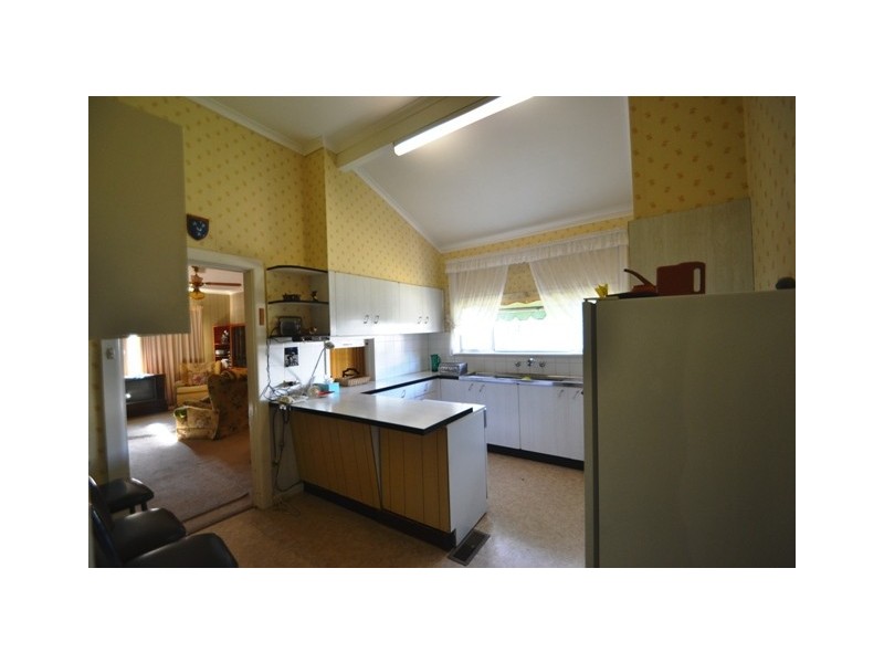 19 Guild Street, Seymour VIC 3660