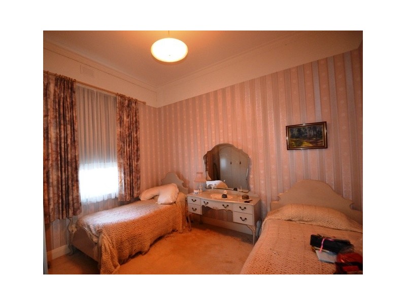 19 Guild Street, Seymour VIC 3660