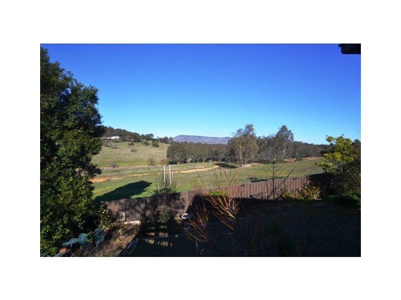 21 Priestley Cres, Seymour VIC 3660