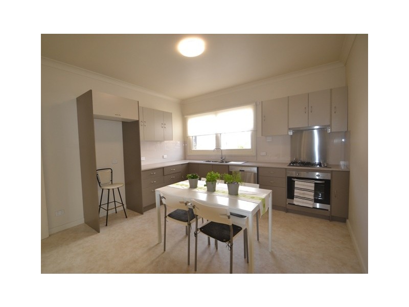 4 Delhi Street, Seymour VIC 3660