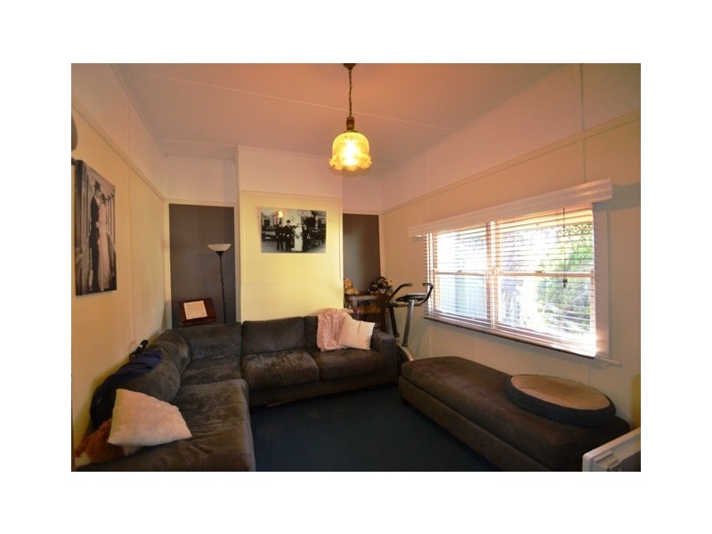 15 Moyle Street, Seymour VIC 3660