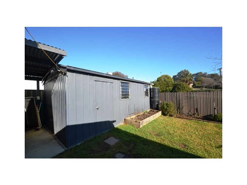 15 Moyle Street, Seymour VIC 3660