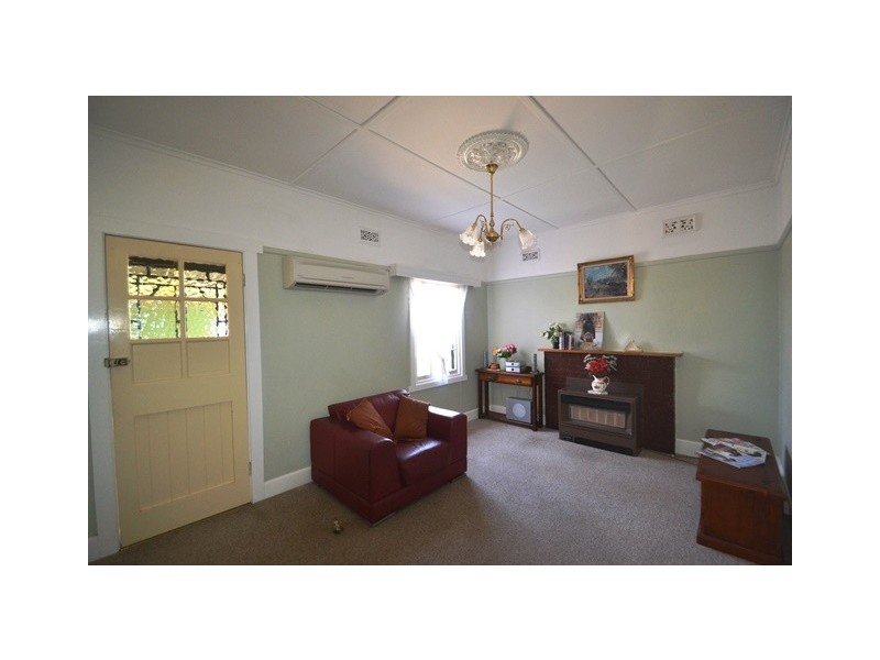 45 Oak Street, Seymour VIC 3660