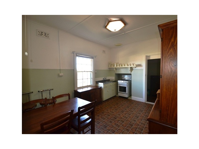 45 Oak Street, Seymour VIC 3660