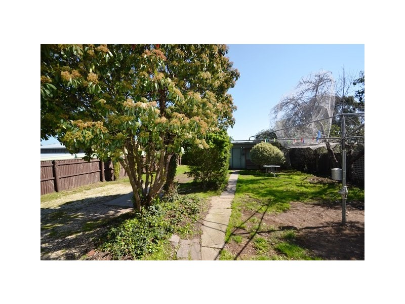 45 Oak Street, Seymour VIC 3660