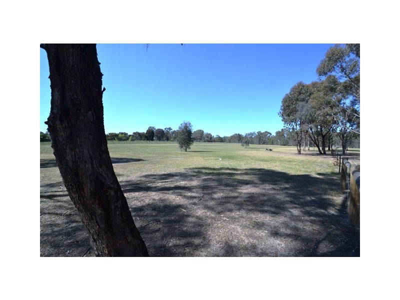 230 Highlands Road, Seymour VIC 3660