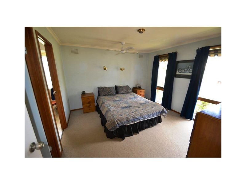 15 Shelton Street, Avenel VIC 3664