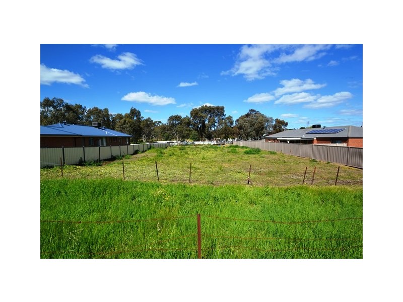 12 Parry Street, Seymour VIC 3660