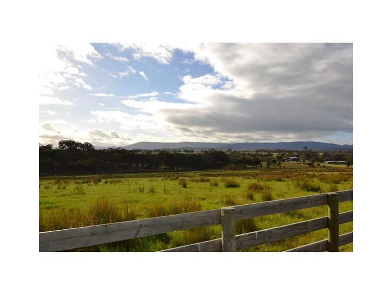 495 Ashes Bridge Road, Seymour VIC 3660