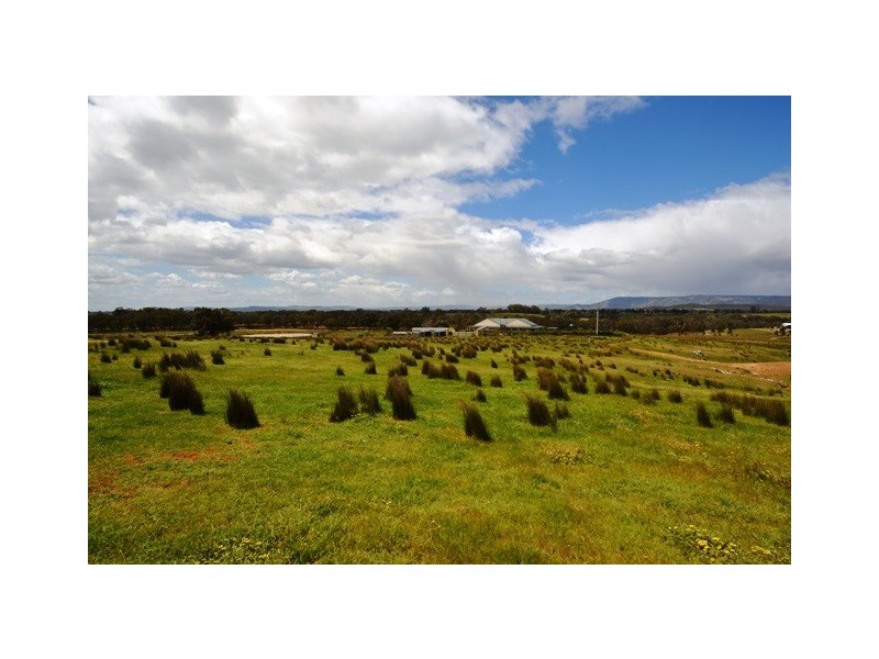 495 Ashes Bridge Road, Seymour VIC 3660