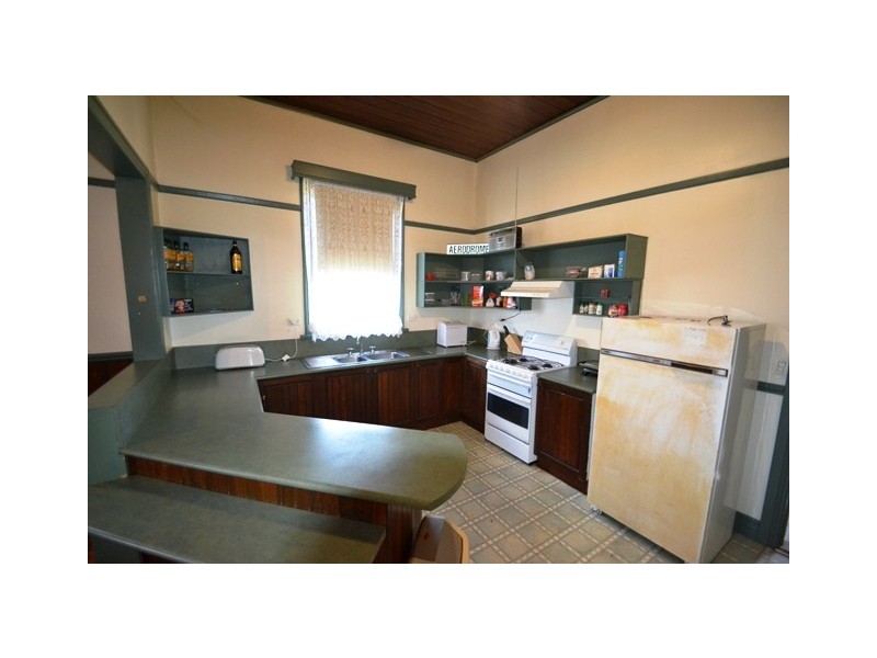 66 Anzac Avenue, Seymour VIC 3660