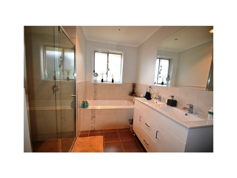 3 Monash Dve, Seymour VIC 3660