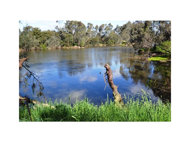 90 Manse Hill Road, Seymour VIC 3660