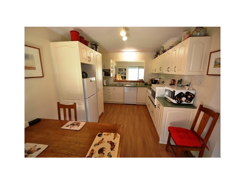 90 Manse Hill Road, Seymour VIC 3660