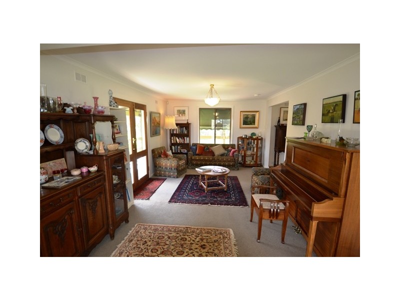 90 Manse Hill Road, Seymour VIC 3660