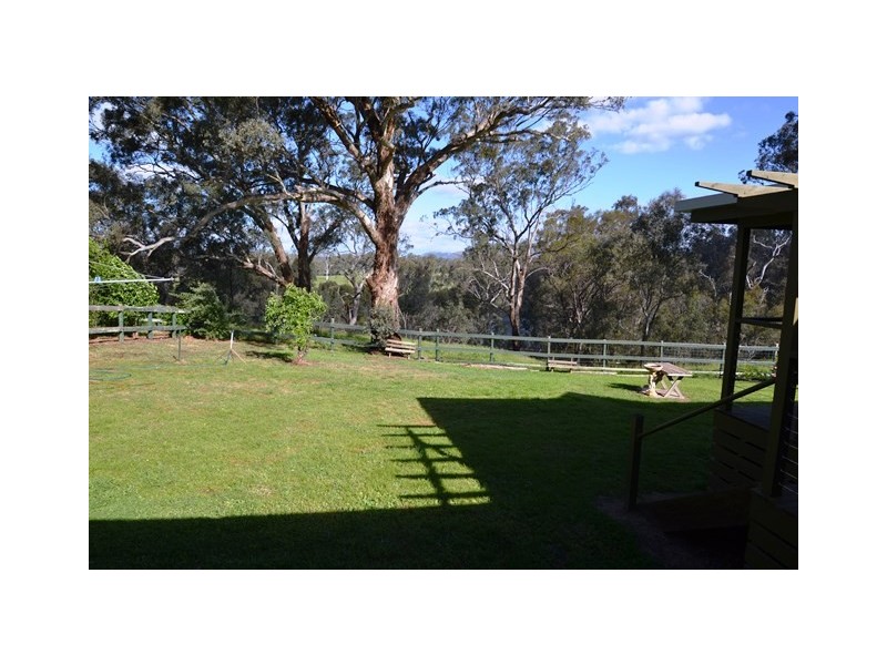 90 Manse Hill Road, Seymour VIC 3660